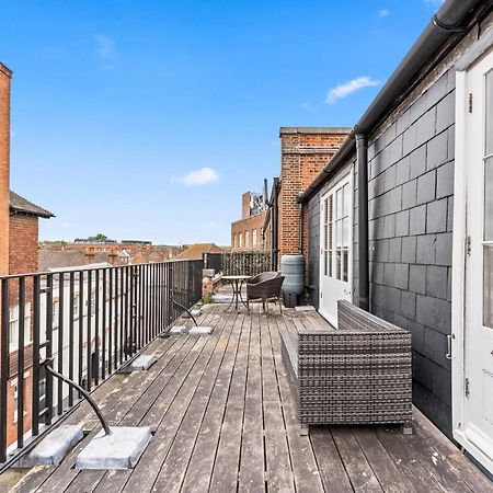 The Exquisite Gem Of Canterbury - Huge Balcony Apartman Kültér fotó